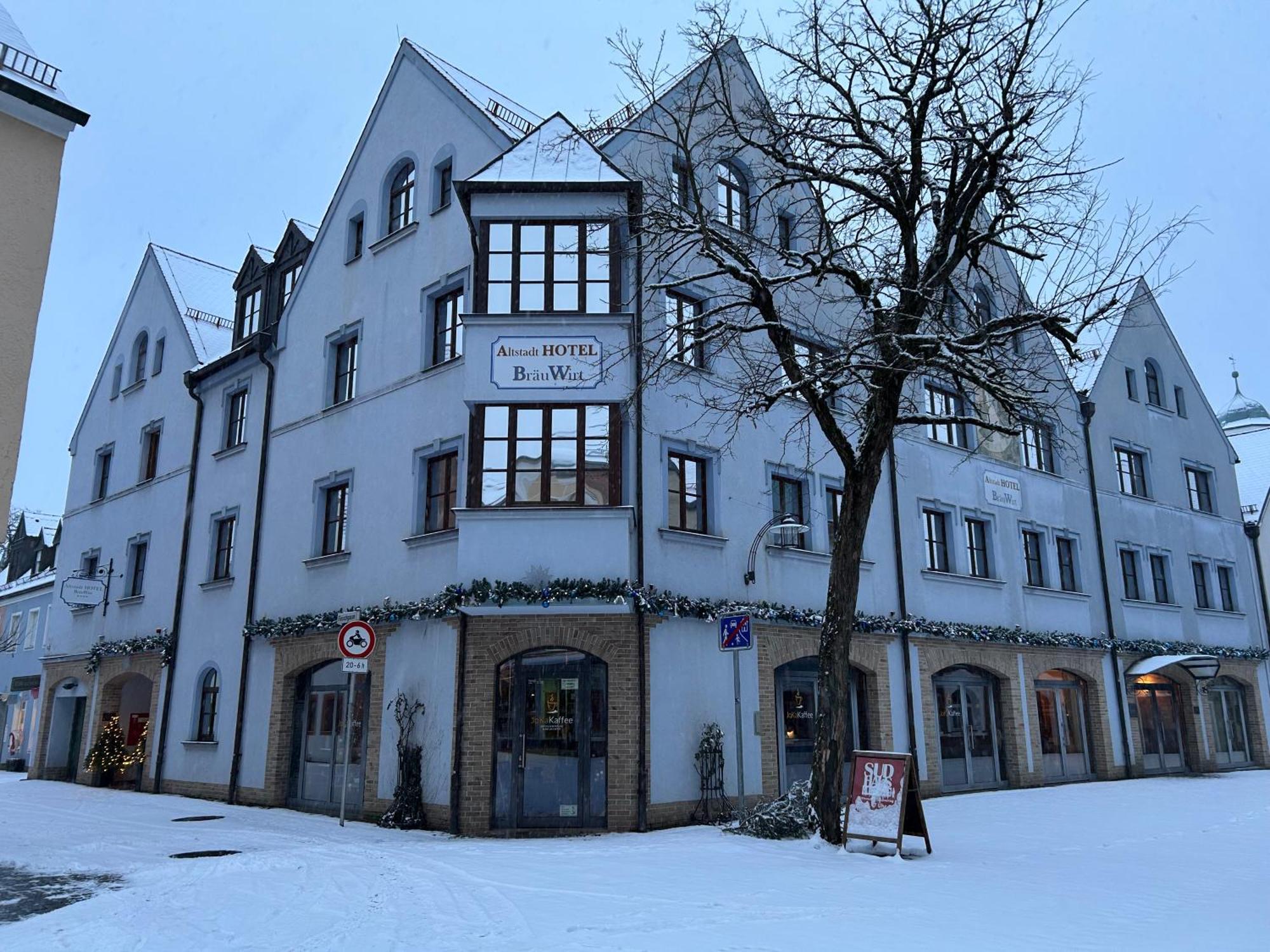 Altstadthotel Braeuwirt Вайден Экстерьер фото