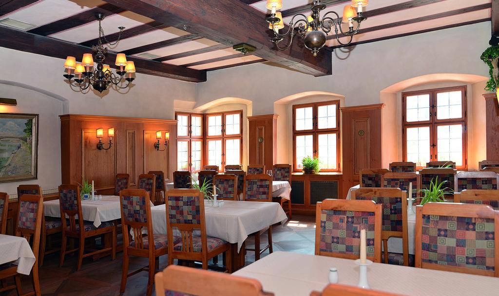 Altstadthotel Braeuwirt Вайден Экстерьер фото