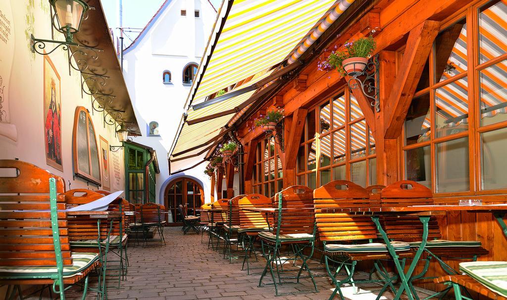 Altstadthotel Braeuwirt Вайден Экстерьер фото
