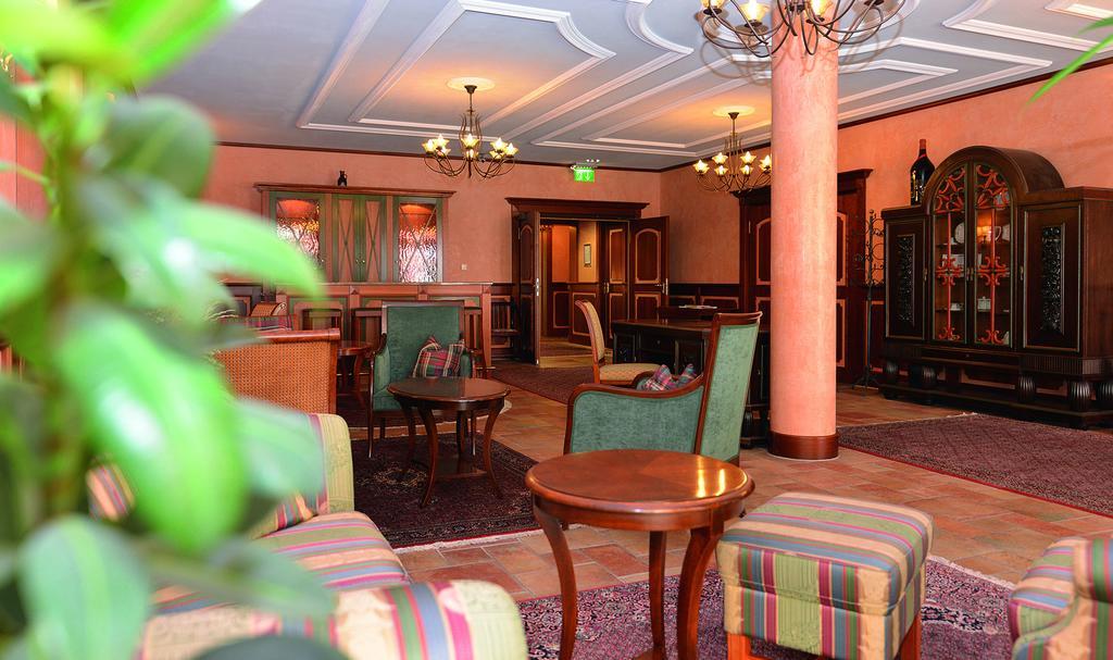 Altstadthotel Braeuwirt Вайден Экстерьер фото